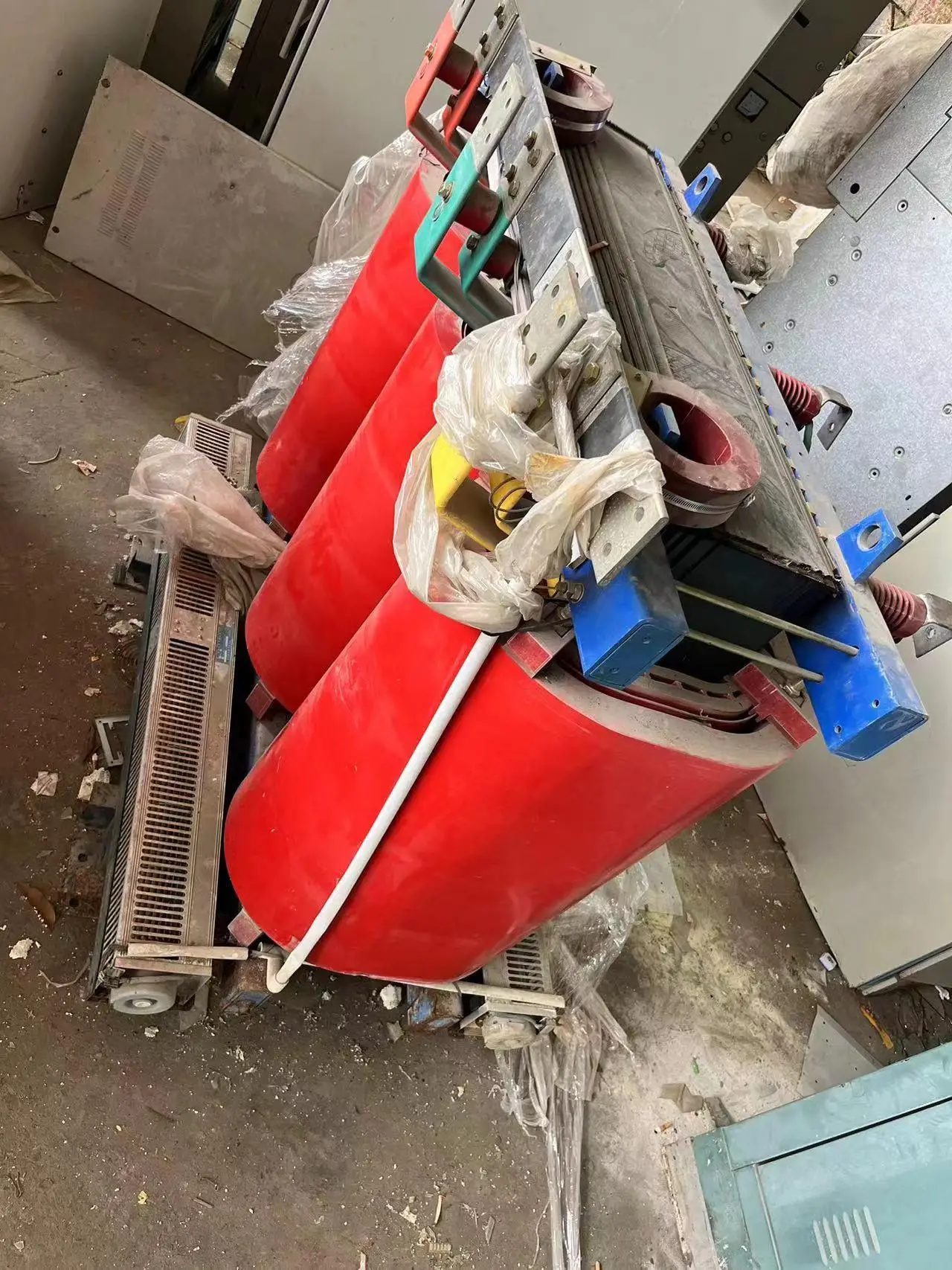 舊變壓器回收選深圳市鑫進發(fā)再生資源回收有限公司，專業(yè)回收服務，價格透明合理